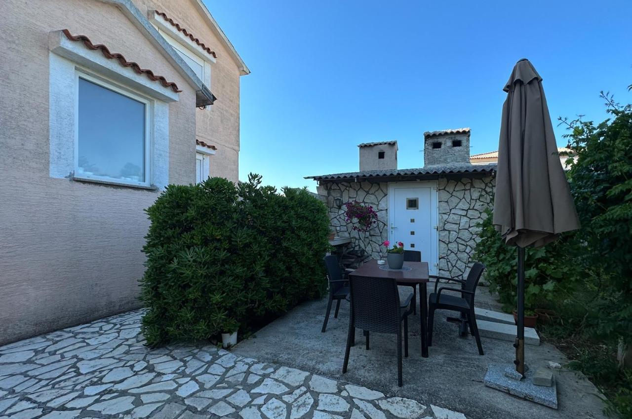 Apartments With A Parking Space Povljana, Pag - 6298 Екстер'єр фото
