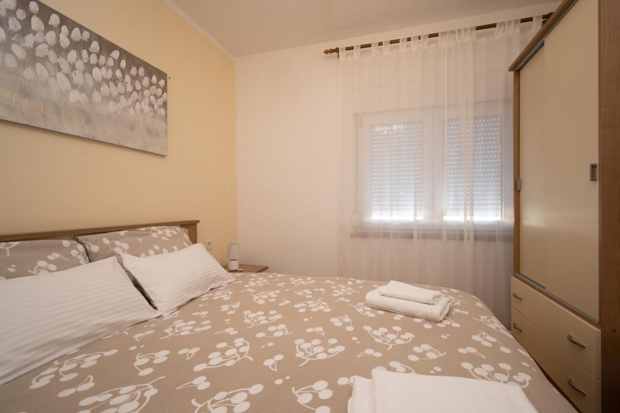 Apartments With A Parking Space Povljana, Pag - 6298 Номер фото