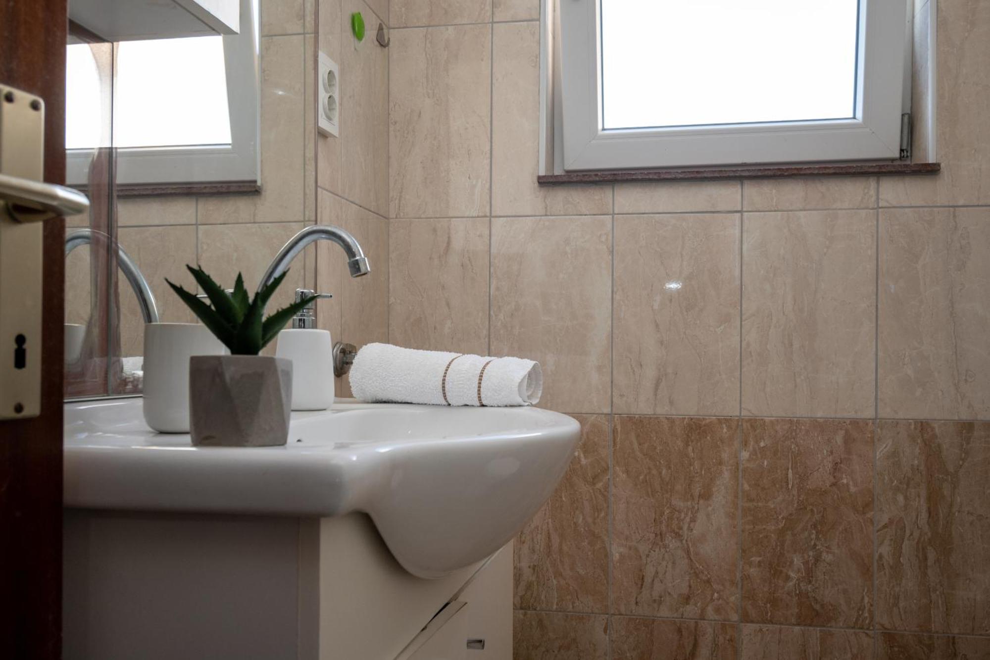Apartments With A Parking Space Povljana, Pag - 6298 Номер фото